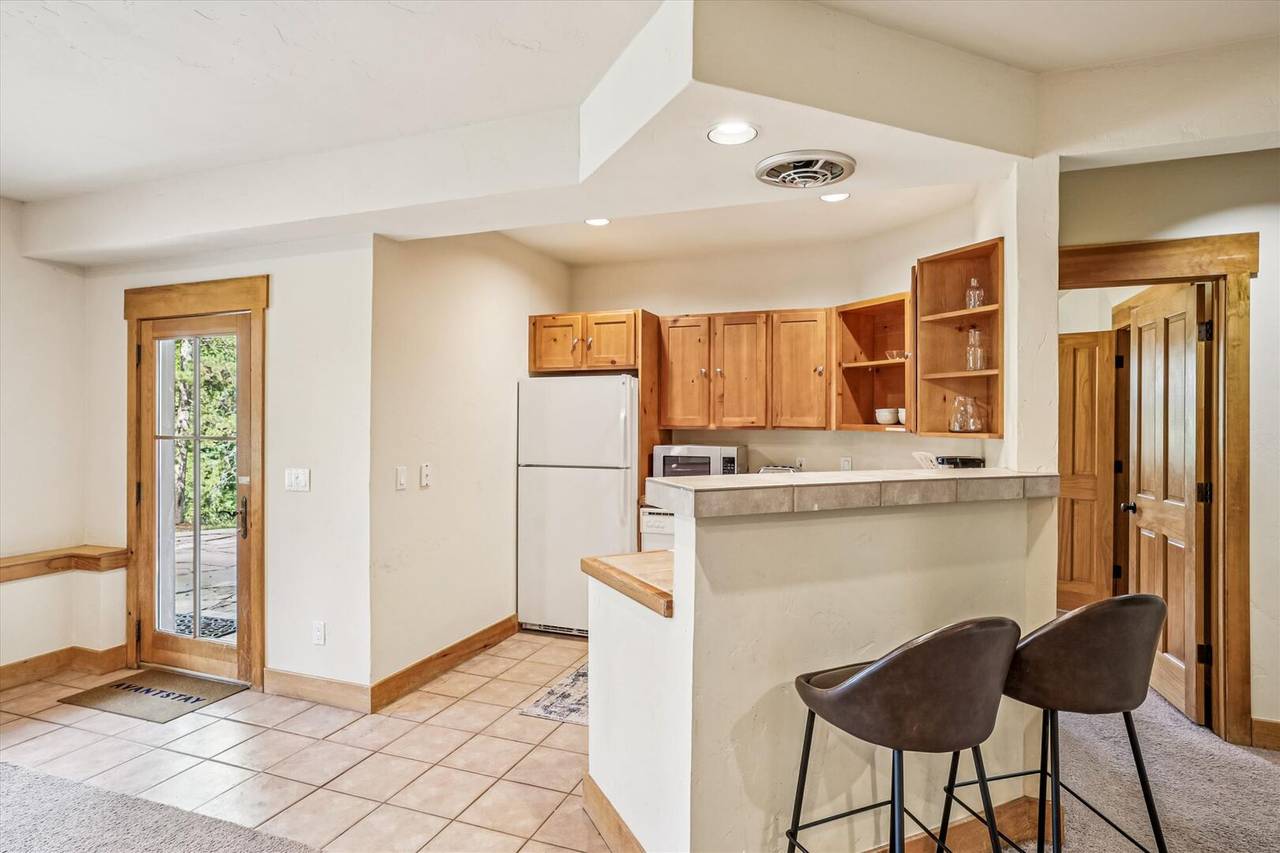 Kitchen - Little Bear Lodge - Breckenridge Vacation Rental Kitchen - Little Bear Lodge - Breckenridge Vacation Rental