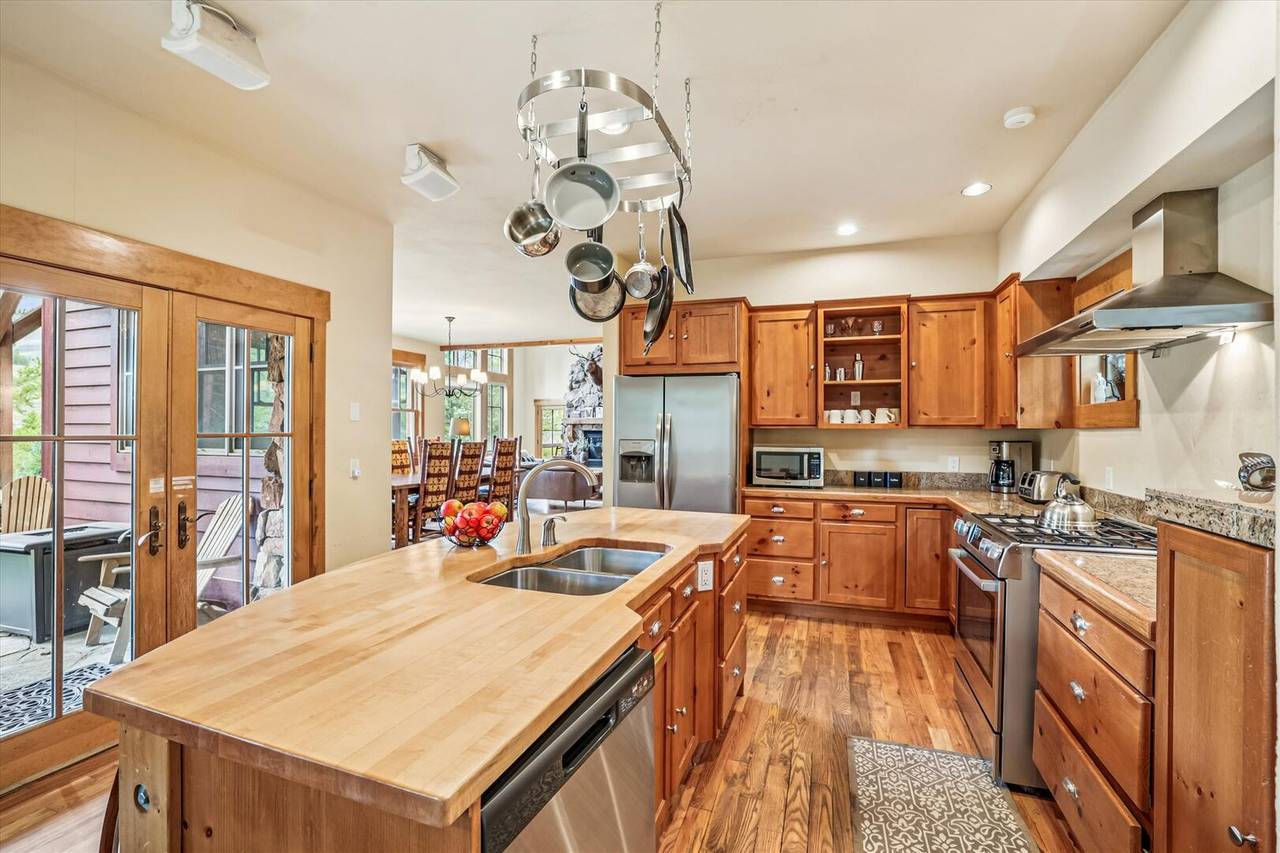 Kitchen - Little Bear Lodge - Breckenridge Vacation Rental Kitchen - Little Bear Lodge - Breckenridge Vacation Rental