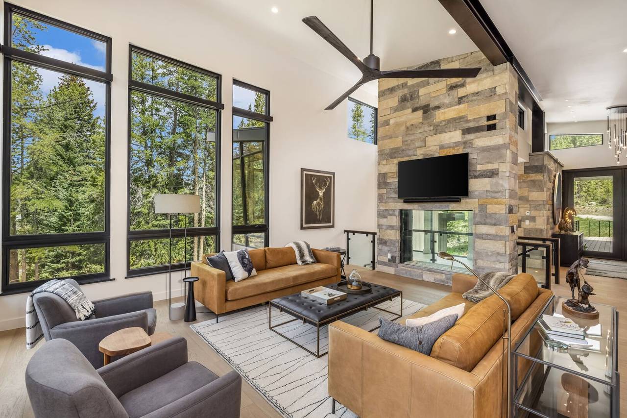 Living Area - The Blue River House at Breckenridge - Breckenridge Vacation Rental Living Area - The Blue River House at Breckenridge - Breckenridge Vacation Rental