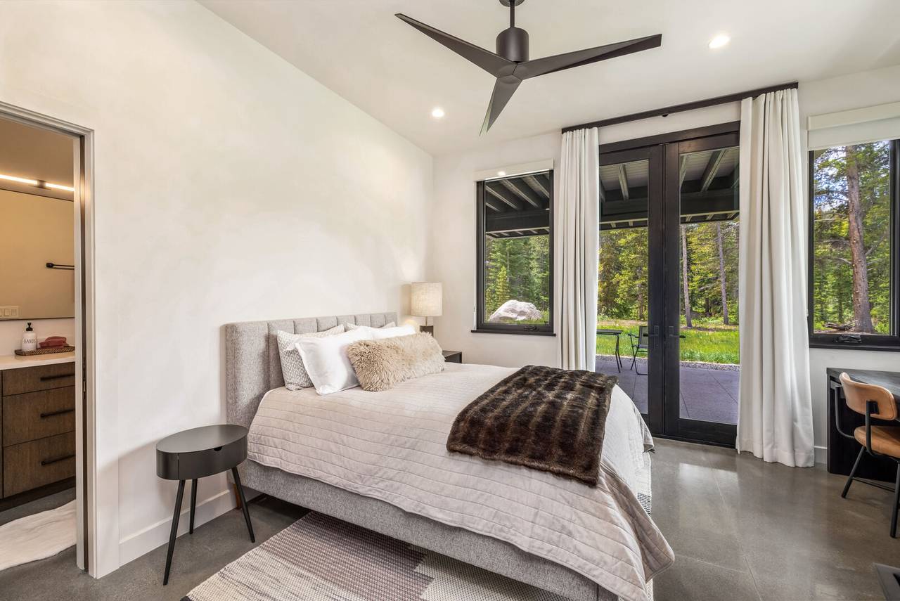 Bedroom - The Blue River House at Breckenridge - Breckenridge Vacation Rental Bedroom - The Blue River House at Breckenridge - Breckenridge Vacation Rental