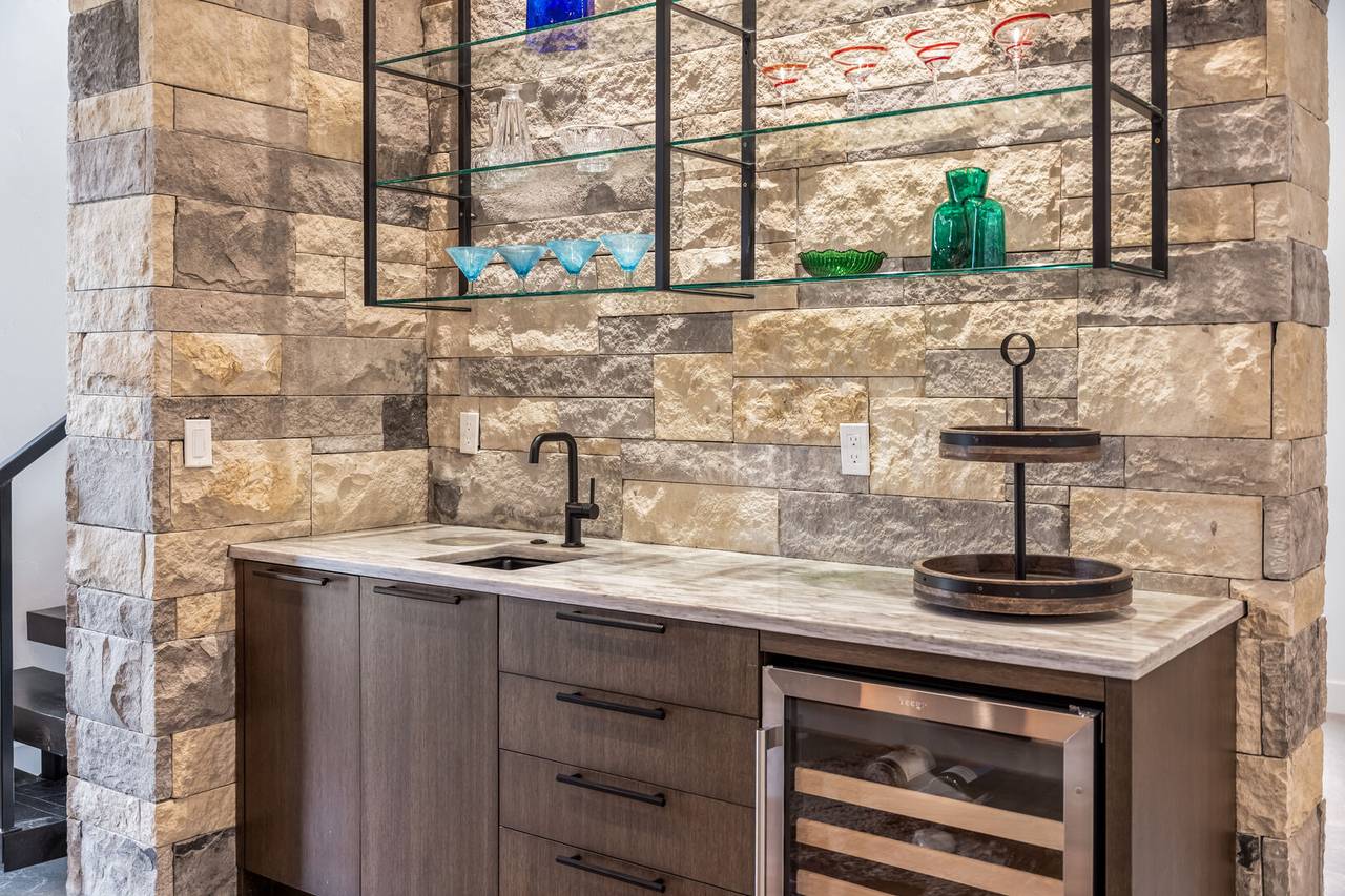 Wet Bar - The Blue River House at Breckenridge - Breckenridge Vacation Rental Wet Bar - The Blue River House at Breckenridge - Breckenridge Vacation Rental