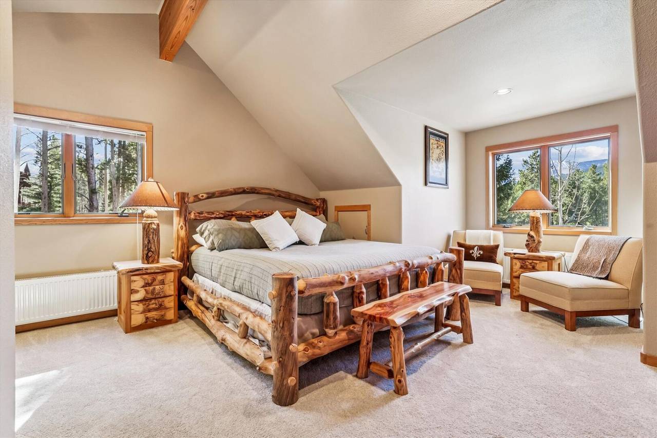 Bedroom - Mountain Serenity Retreat - Blue River Vacation Rental Bedroom - Mountain Serenity Retreat - Blue River Vacation Rental