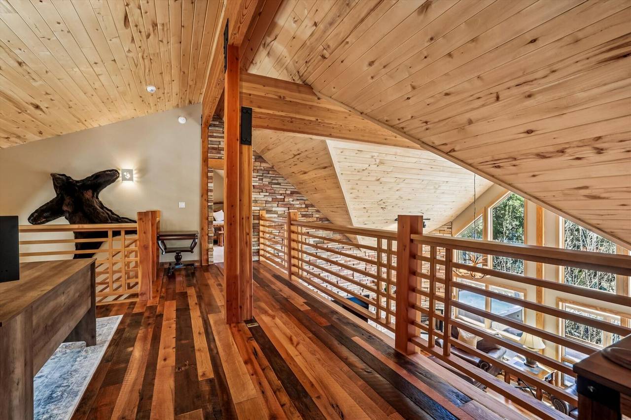 Loft - Mountain Serenity Retreat - Blue River Vacation Rental Loft - Mountain Serenity Retreat - Blue River Vacation Rental