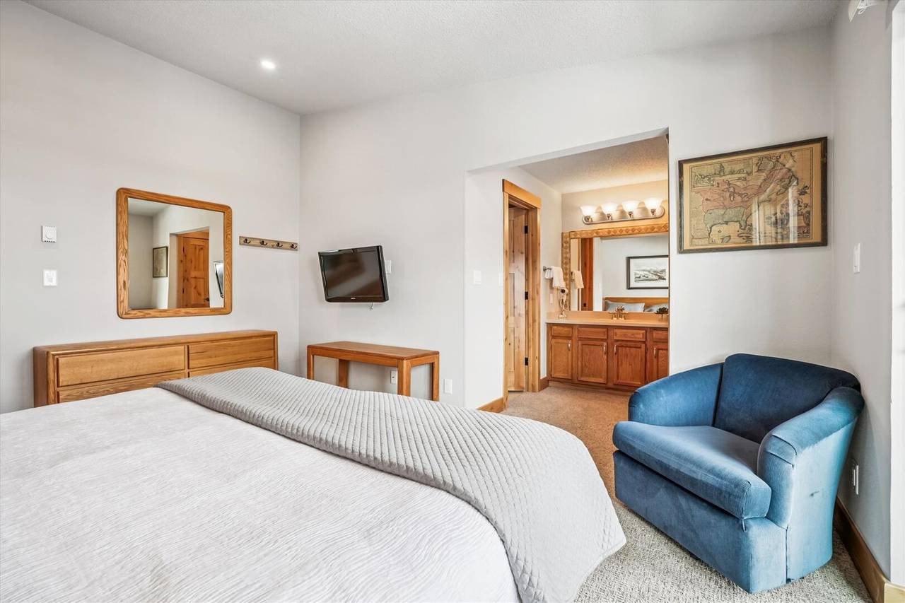 Bedroom - Pine Ridge 5F - Breckenridge Vacation Rental Bedroom - Pine Ridge 5F - Breckenridge Vacation Rental