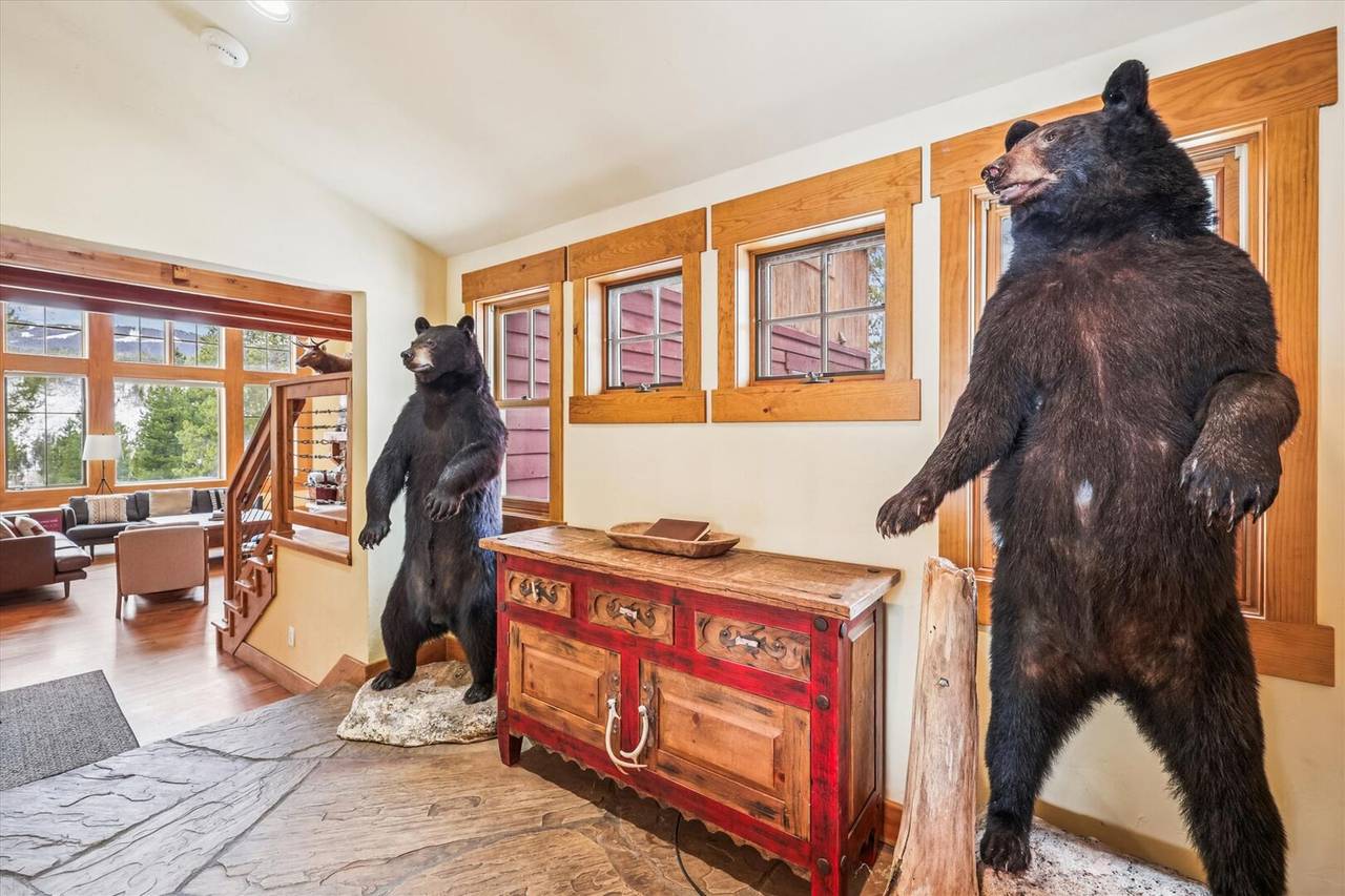 Entry - Little Bear Lodge - Breckenridge Vacation Rental Entry - Little Bear Lodge - Breckenridge Vacation Rental