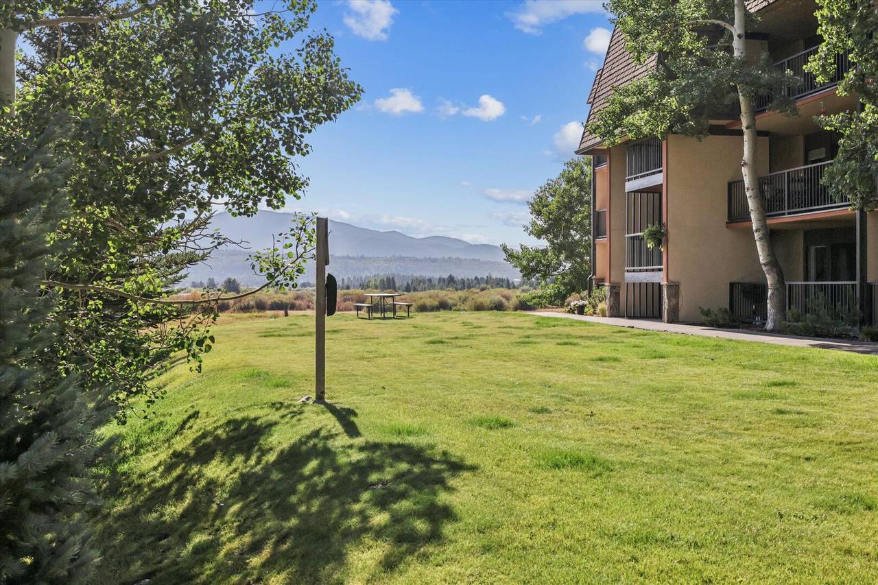 Exterior - Mountain Meadows 203 - Frisco Vacation Rental Exterior - Mountain Meadows 203 - Frisco Vacation Rental