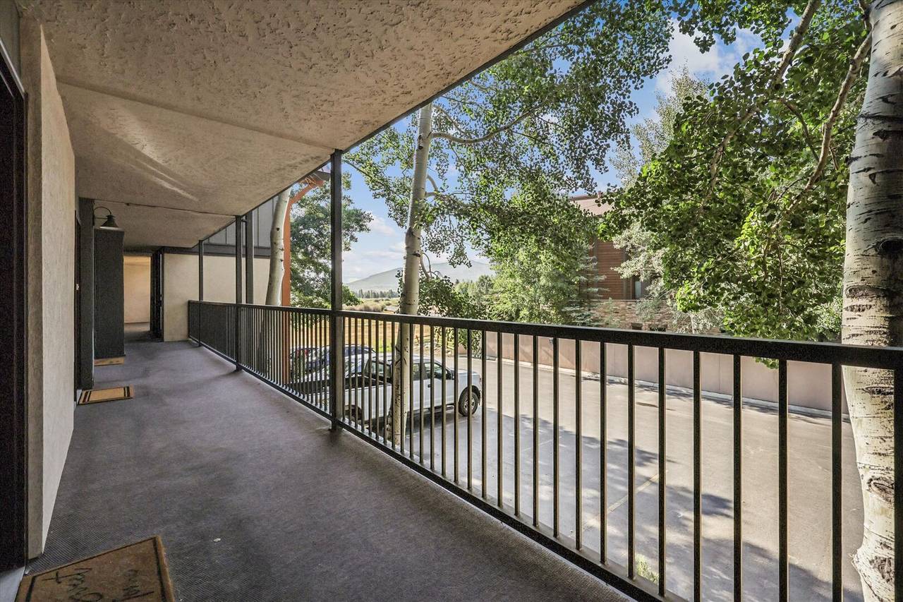 Exterior - Mountain Meadows 203 - Frisco Vacation Rental Exterior - Mountain Meadows 203 - Frisco Vacation Rental