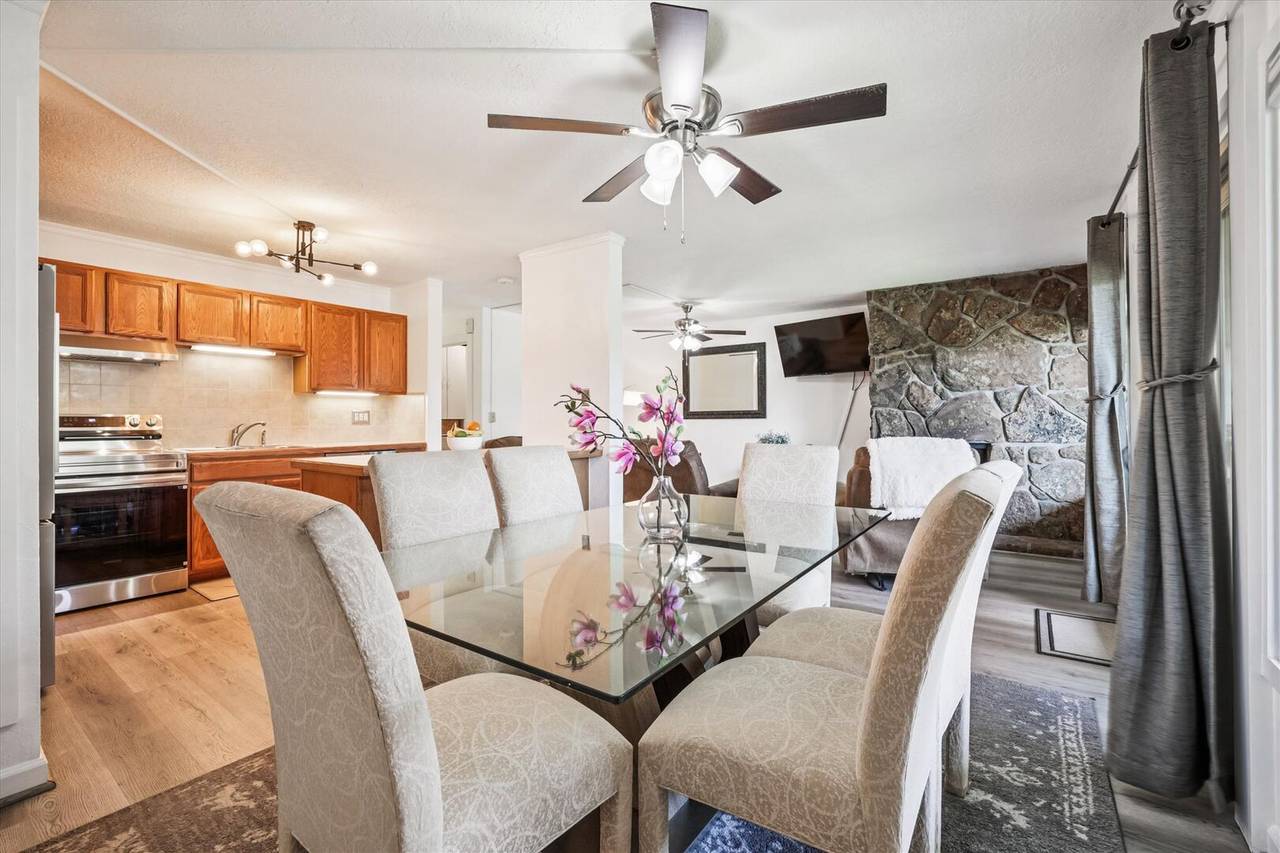 Dining Area - Mountain Meadows 203 - Frisco Vacation Rental Dining Area - Mountain Meadows 203 - Frisco Vacation Rental