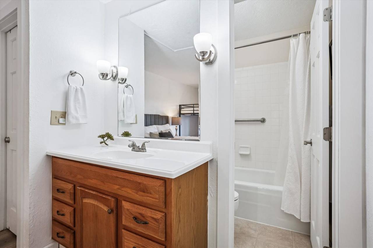 Bathroom - Mountain Meadows 203 - Frisco Vacation Rental Bathroom - Mountain Meadows 203 - Frisco Vacation Rental