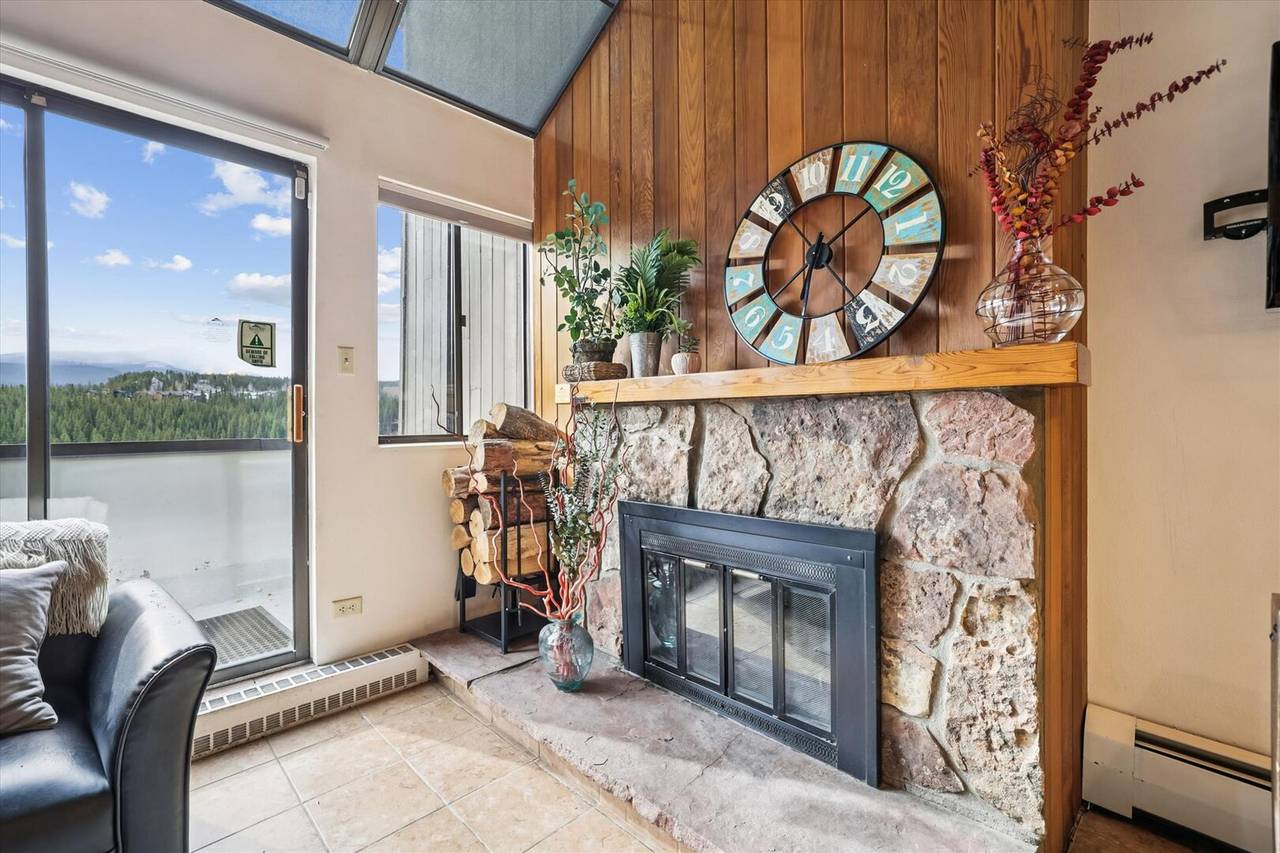 Living Area - Beaver Run 28220 - Breckenridge Vacation Rental Living Area - Beaver Run 28220 - Breckenridge Vacation Rental