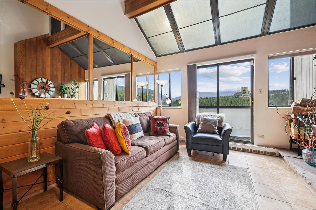 Living Area - Beaver Run 28220 - Breckenridge Vacation Rental Living Area - Beaver Run 28220 - Breckenridge Vacation Rental