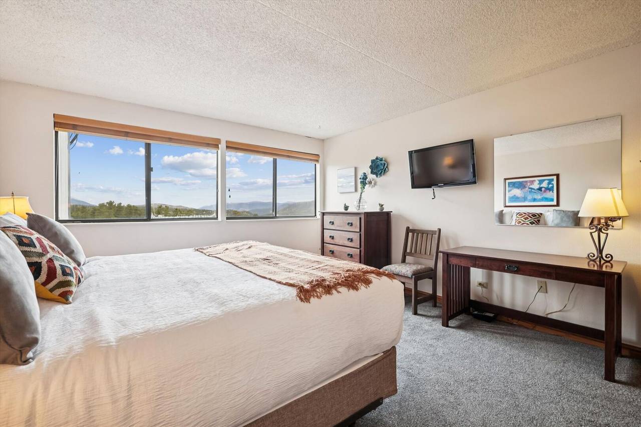 Bedroom - Beaver Run 28220 - Breckenridge Vacation Rental Bedroom - Beaver Run 28220 - Breckenridge Vacation Rental