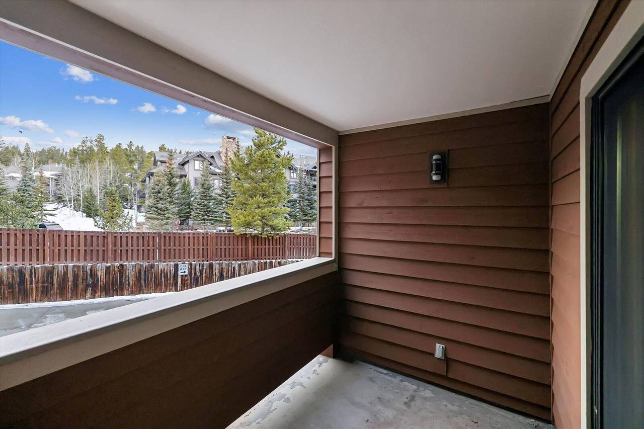 Balcony - Ski Hill 34 - Breckenridge Vacation Rental Balcony - Ski Hill 34 - Breckenridge Vacation Rental