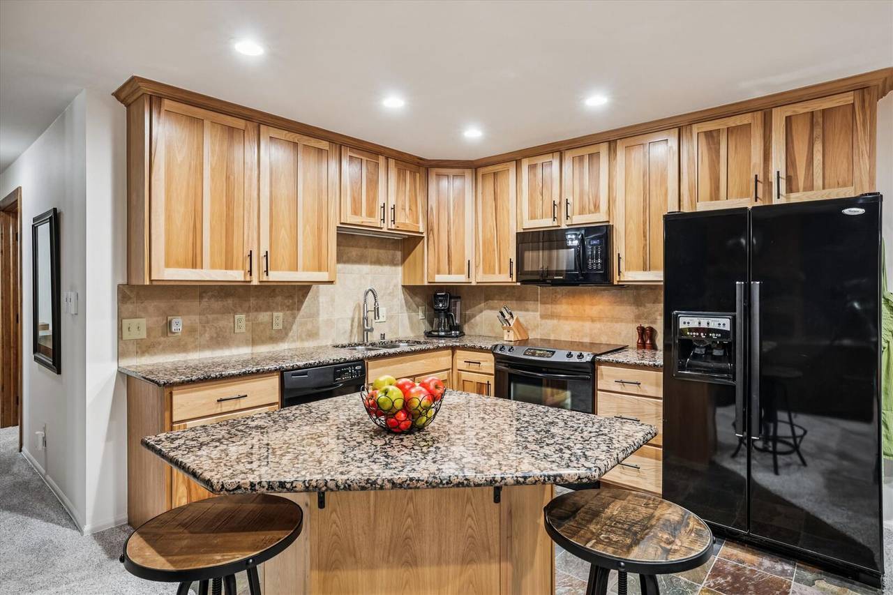 Kitchen - Ski Hill 34 - Breckenridge Vacation Rental Kitchen - Ski Hill 34 - Breckenridge Vacation Rental