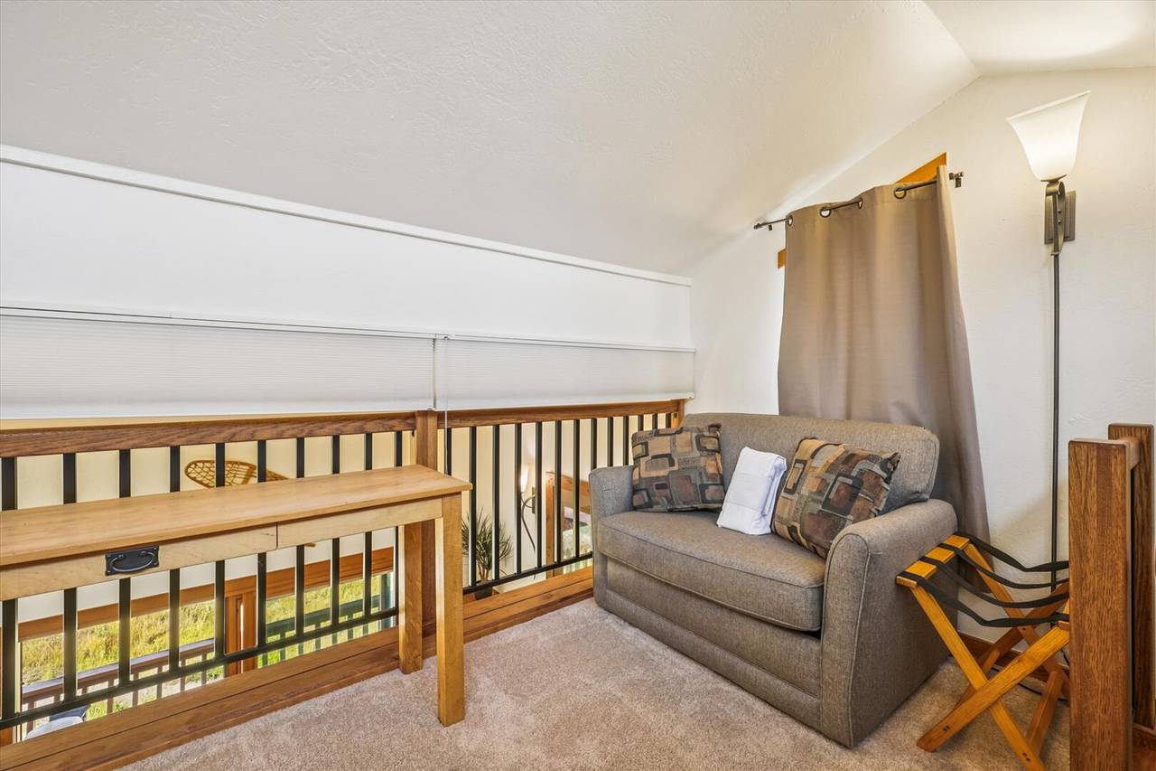 Loft - 4 O'Clock Lodge D25 - Breckenridge Vacation Rental Loft - 4 O'Clock Lodge D25 - Breckenridge Vacation Rental