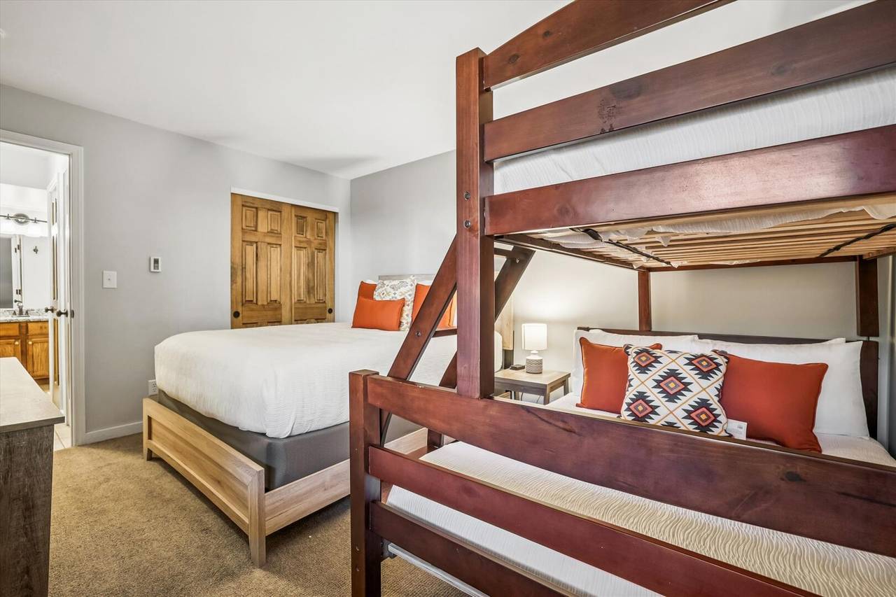 Bedroom - Park Place 202E - Breckenridge Vacation Rental Bedroom - Park Place 202E - Breckenridge Vacation Rental