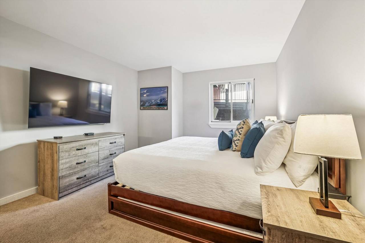 Bedroom - Park Place 202E - Breckenridge Vacation Rental Bedroom - Park Place 202E - Breckenridge Vacation Rental