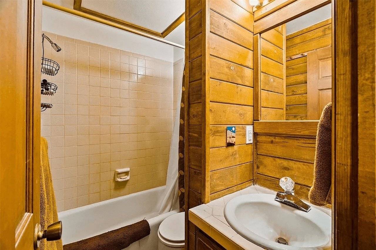 Bathroom - Serendipity Lodge - Breckenridge Vacation Rental Bathroom - Serendipity Lodge - Breckenridge Vacation Rental