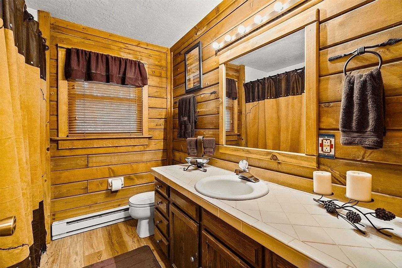 Bathroom - Serendipity Lodge - Breckenridge Vacation Rental Bathroom - Serendipity Lodge - Breckenridge Vacation Rental