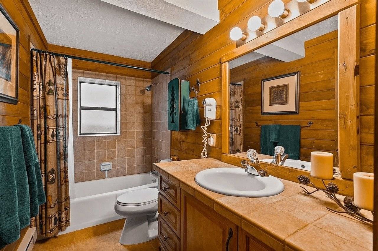 Bathroom - Serendipity Lodge - Breckenridge Vacation Rental Bathroom - Serendipity Lodge - Breckenridge Vacation Rental