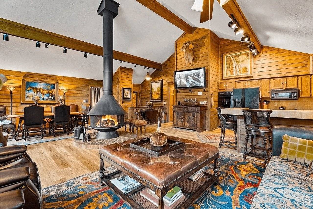 breckenridge-cabin-open-livingroom breckenridge-cabin-open-livingroom