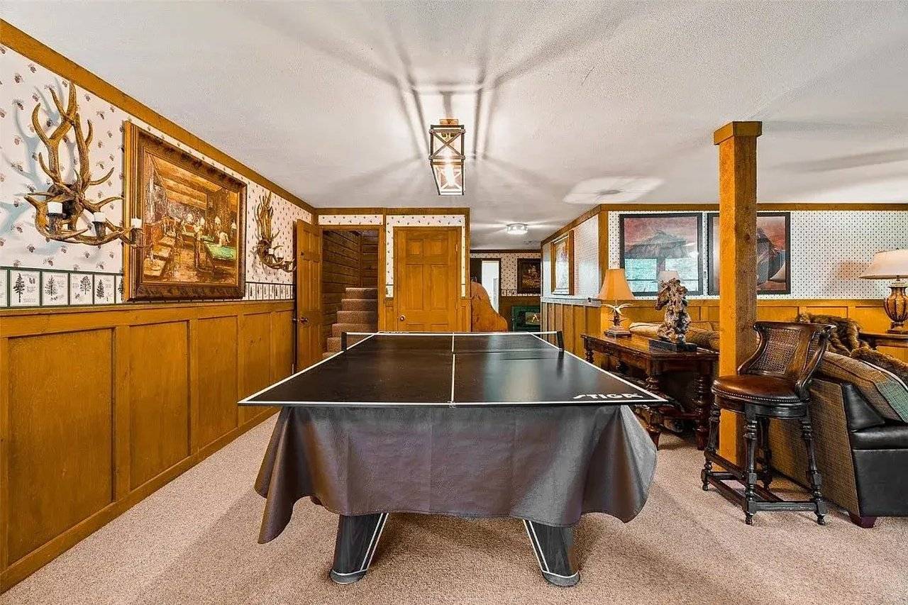 breckenridge-cabin-rec-room breckenridge-cabin-rec-room