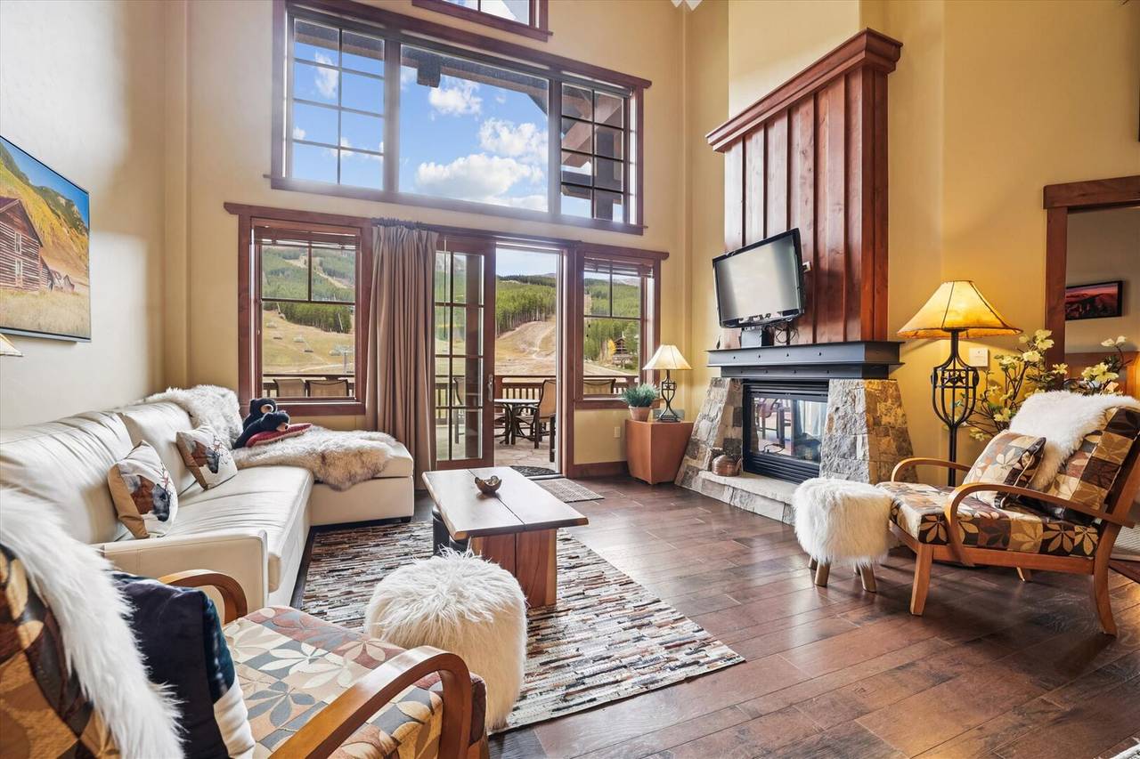 Living Room - On Ski Hill Place 8516 - Breckenridge Vacation Rental Living Room - On Ski Hill Place 8516 - Breckenridge Vacation Rental