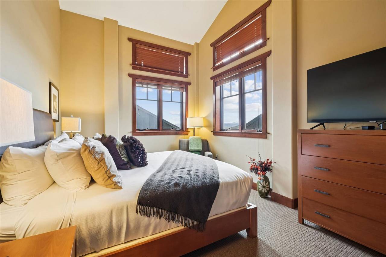 Bedroom - On Ski Hill Place 8516 - Breckenridge Vacation Rental Bedroom - On Ski Hill Place 8516 - Breckenridge Vacation Rental