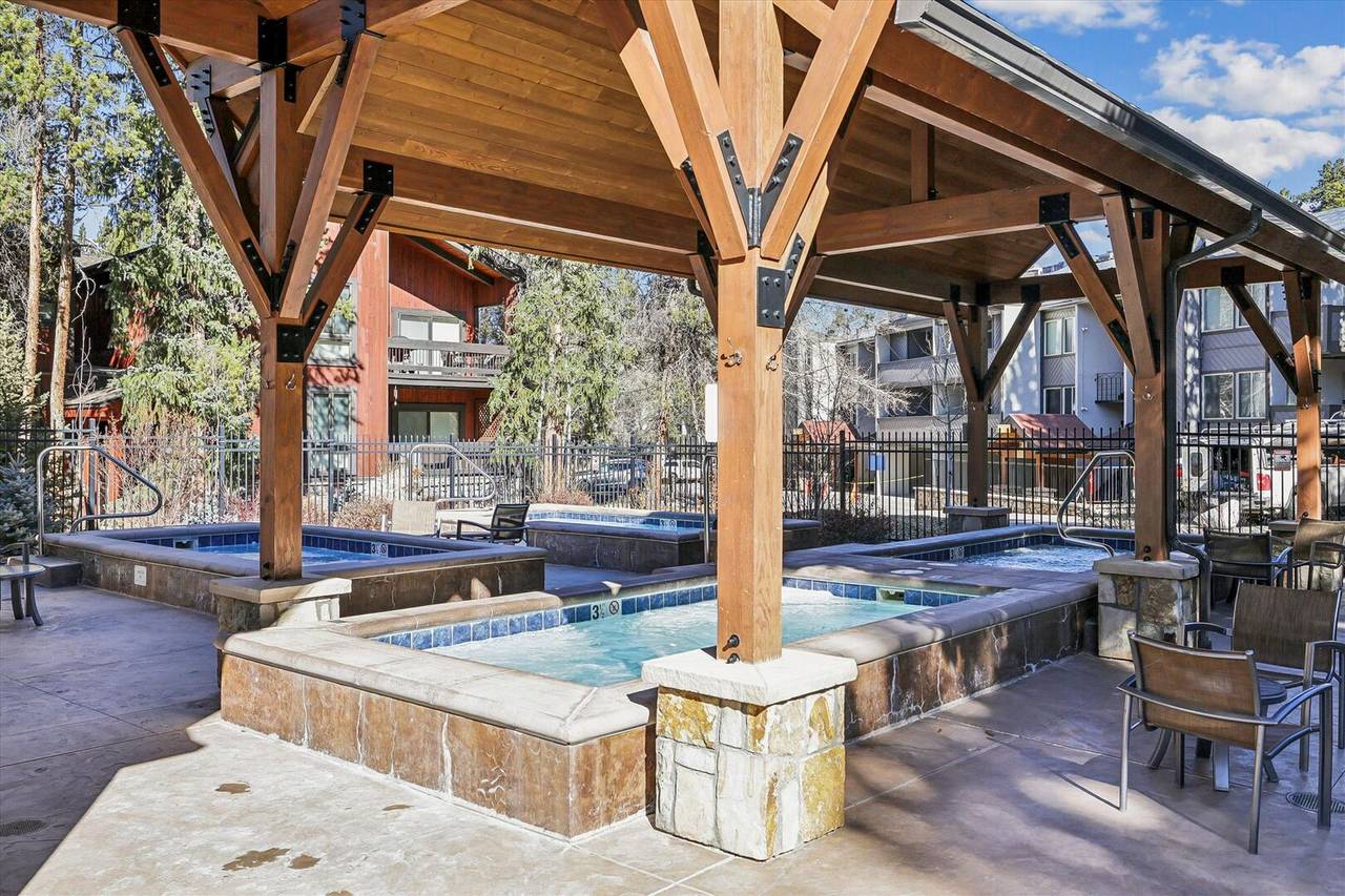 Columbine Pool/Hot Tubs - Lift Condo 301A - Breckenridge Vacation Rental Columbine Pool/Hot Tubs - Lift Condo 301A - Breckenridge Vacation Rental