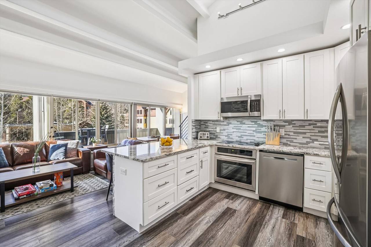 Kitchen - Lift Condo 301A - Breckenridge Vacation Rental Kitchen - Lift Condo 301A - Breckenridge Vacation Rental