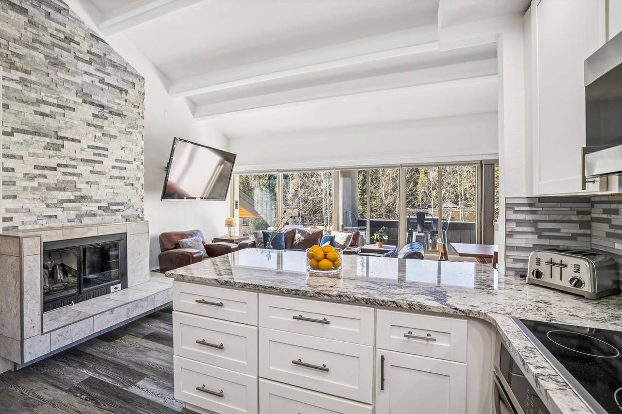 Kitchen - Lift Condo 301A - Breckenridge Vacation Rental Kitchen - Lift Condo 301A - Breckenridge Vacation Rental