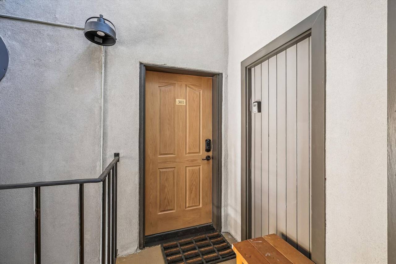 Entry - Lift Condo 301A - Breckenridge Vacation Rental Entry - Lift Condo 301A - Breckenridge Vacation Rental