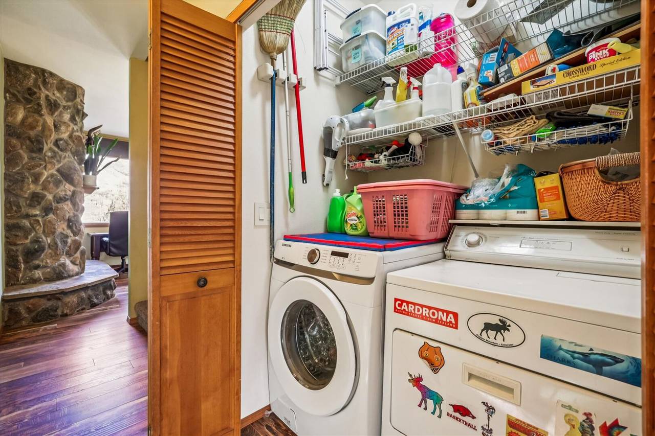 Laundry - Handsome Hollow - Silverthorne Vacation Rental Laundry - Handsome Hollow - Silverthorne Vacation Rental