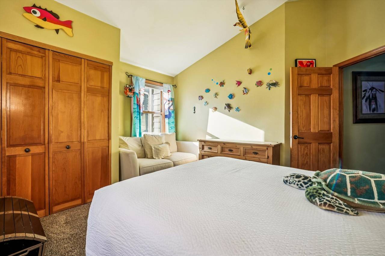 Bedroom - Handsome Hollow - Silverthorne Vacation Rental Bedroom - Handsome Hollow - Silverthorne Vacation Rental