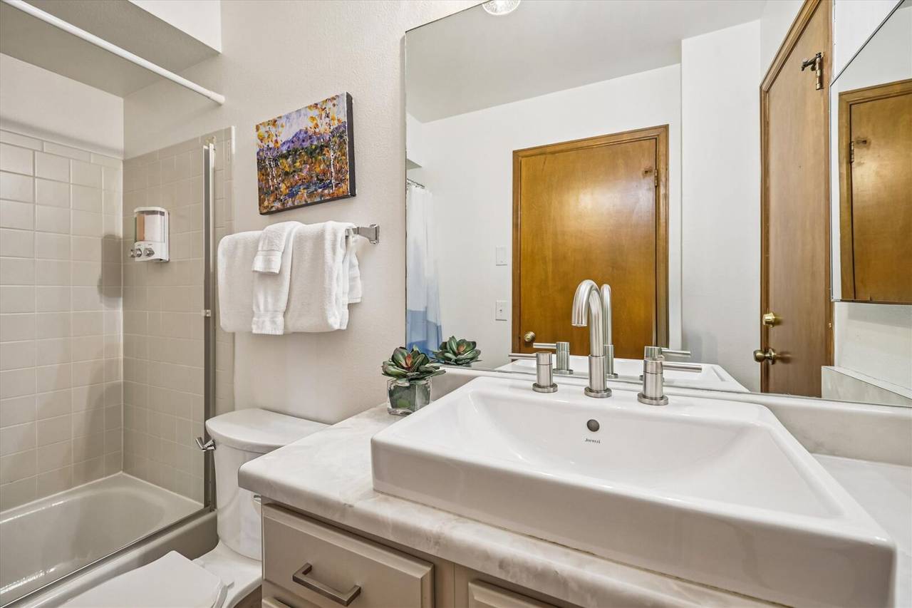 Bathroom - Ski Hill 39 - Breckenridge Vacation Rental Bathroom - Ski Hill 39 - Breckenridge Vacation Rental