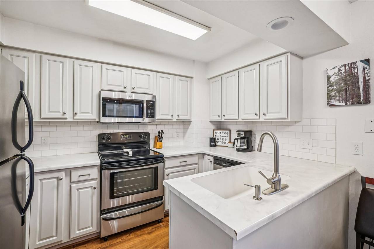 Kitchen - Ski Hill 39 - Breckenridge Vacation Rental Kitchen - Ski Hill 39 - Breckenridge Vacation Rental