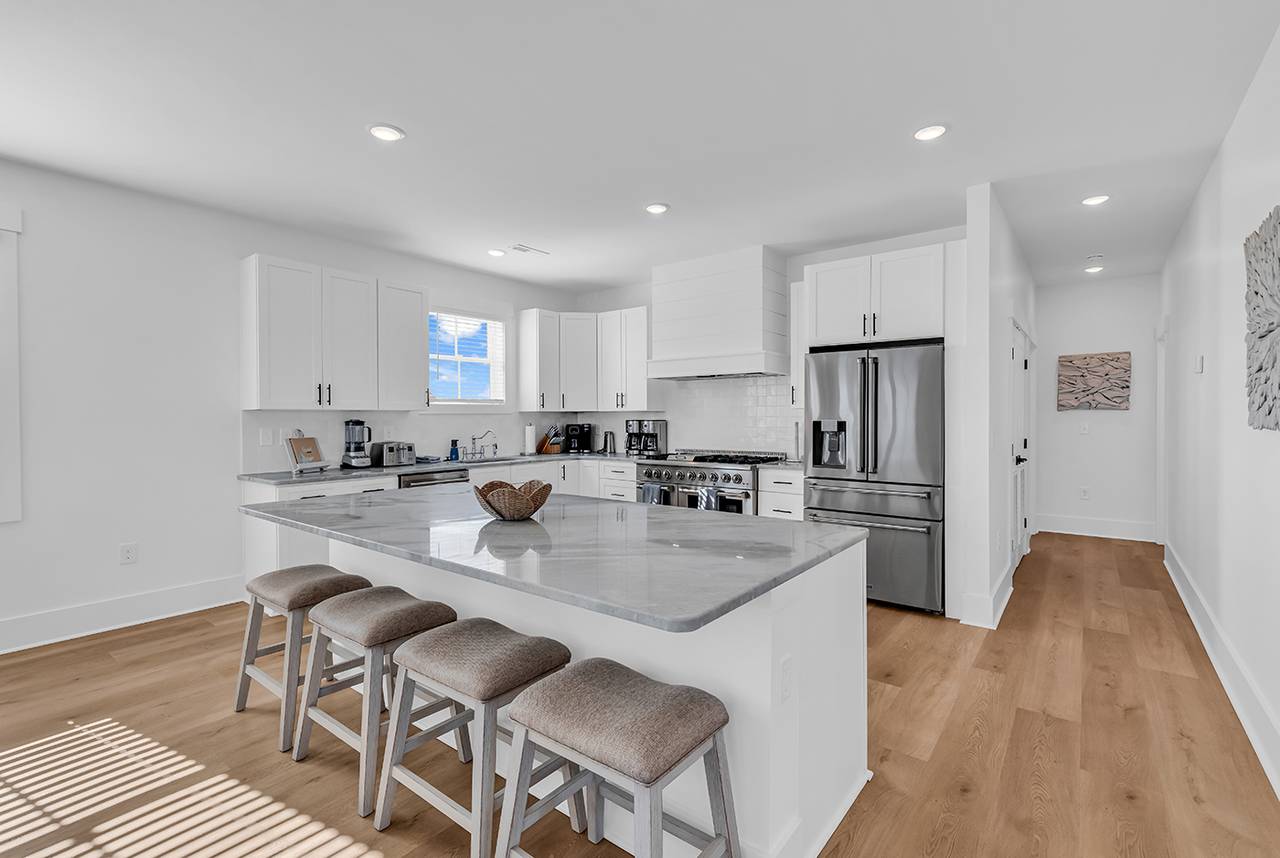 Bar seating for 4 Bar seating for 4