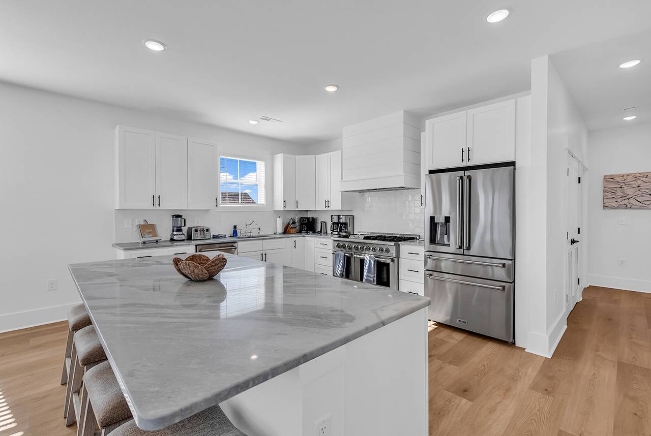 Large prep space Large prep space