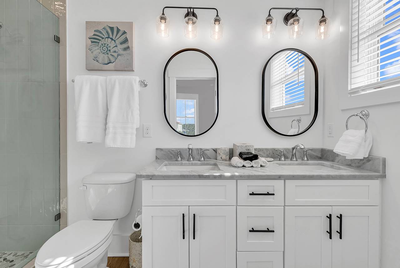 Bedroom 4 bath Bedroom 4 bath