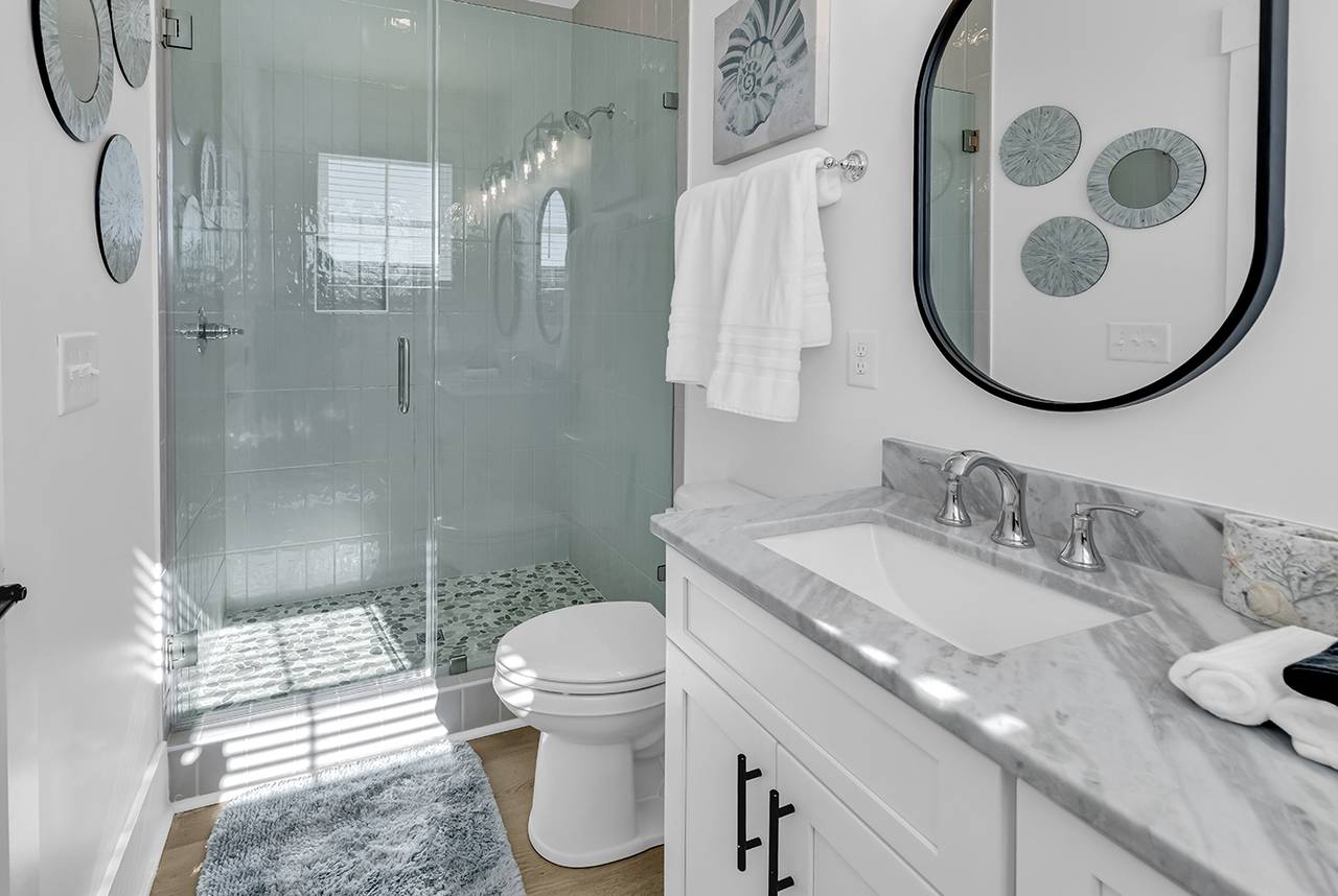 Bedroom 4 bath Bedroom 4 bath