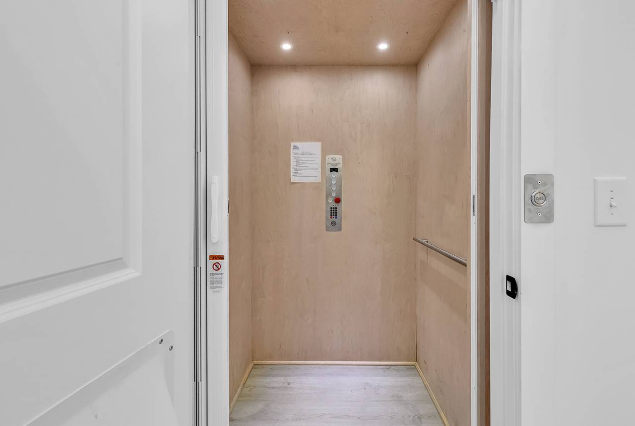 Elevator to all floors Elevator to all floors