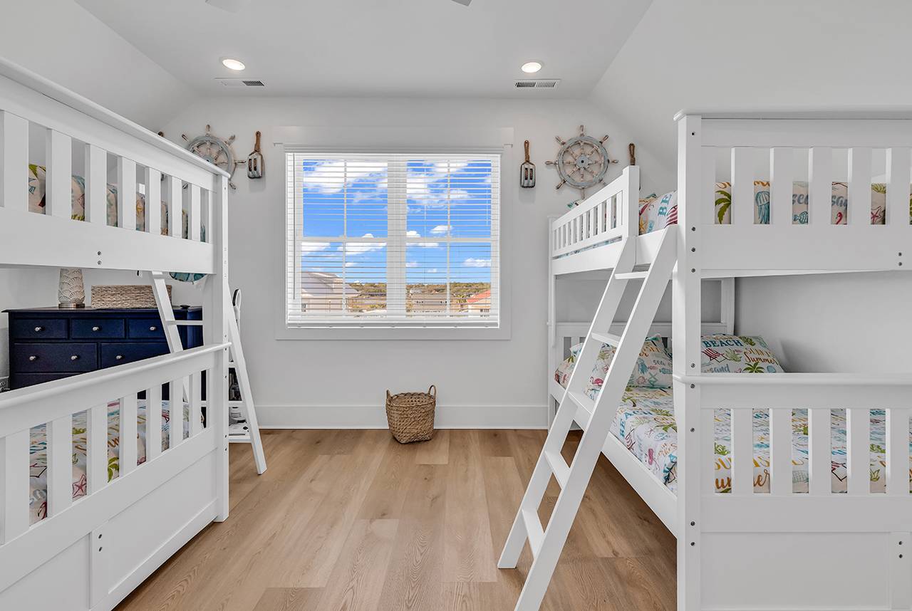 Bedroom 8 up - 2 Full over Full Bunk Beds Bedroom 8 up - 2 Full over Full Bunk Beds