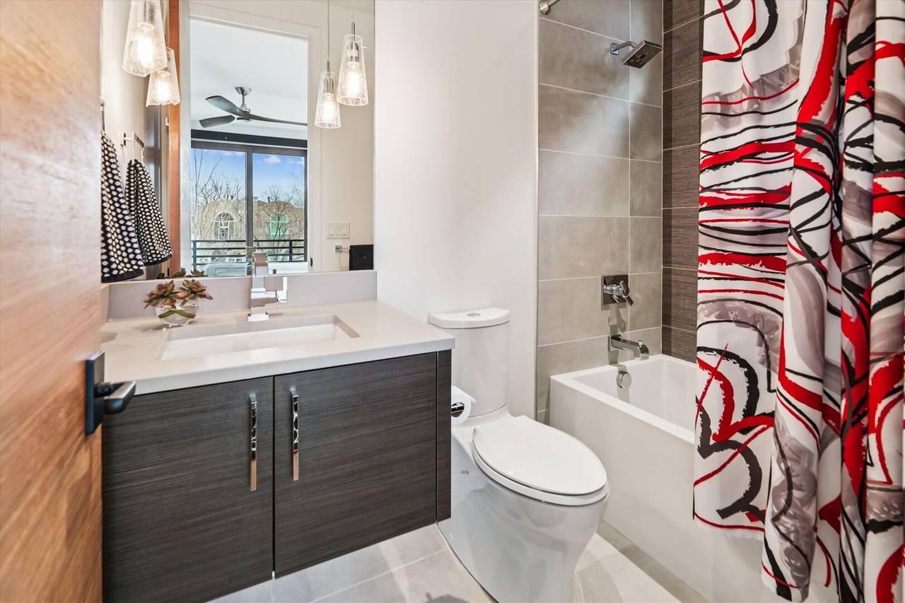 Bathroom - The Garfield at Cherry Creek - Denver Vacation Rental Bathroom - The Garfield at Cherry Creek - Denver Vacation Rental