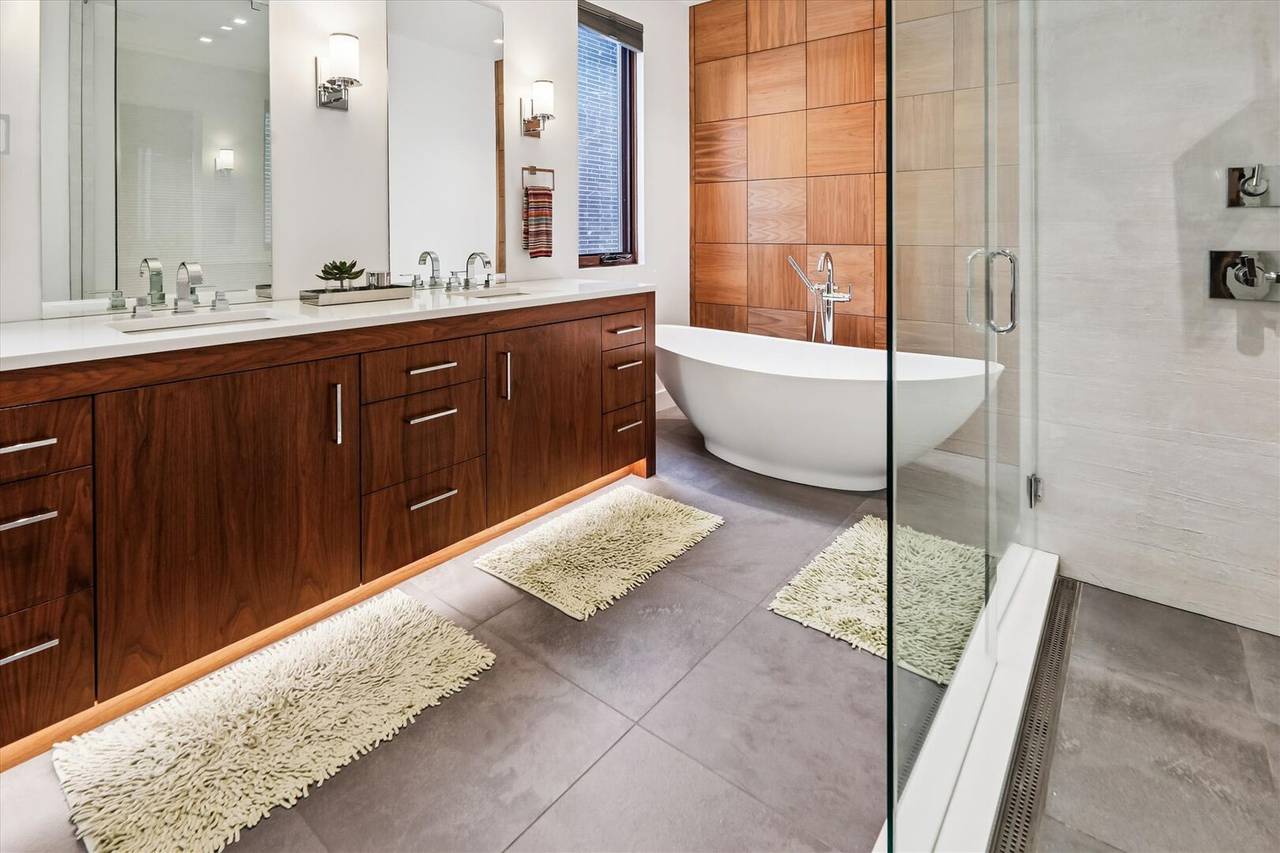 Bathroom - The Garfield at Cherry Creek - Denver Vacation Rental Bathroom - The Garfield at Cherry Creek - Denver Vacation Rental