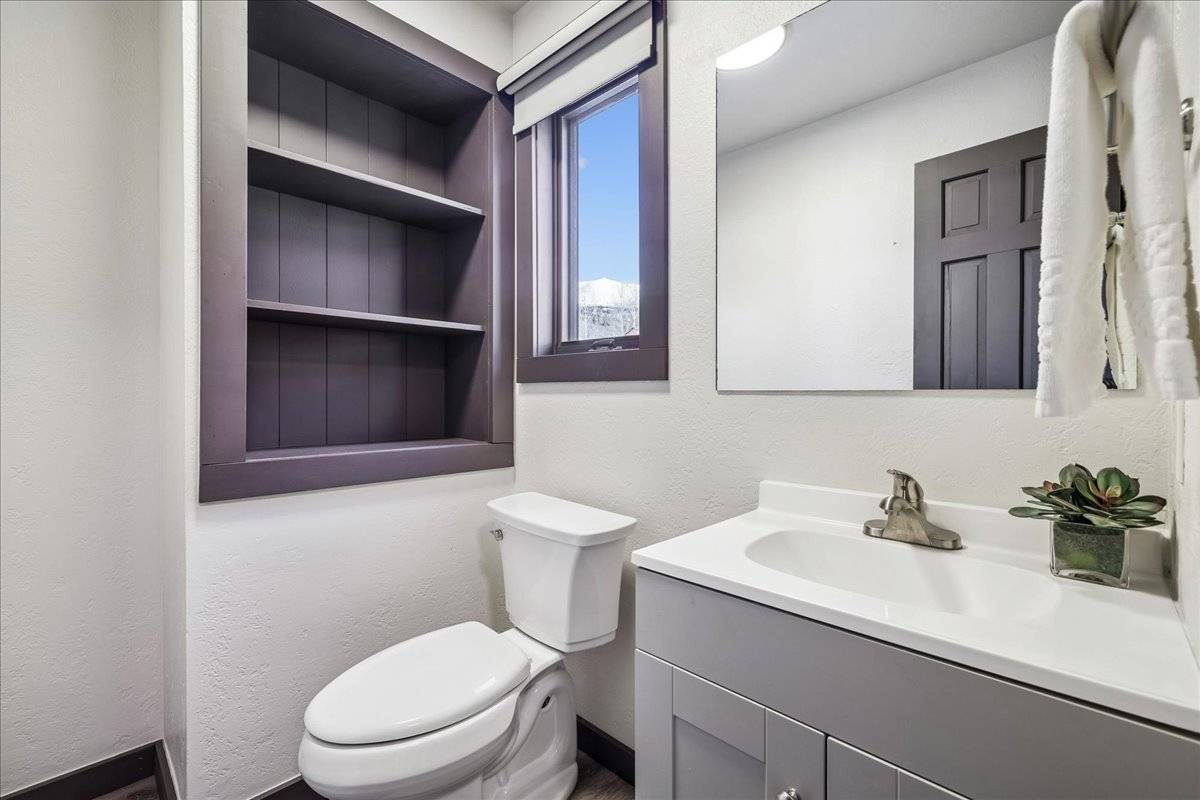 Bathroom - Villa Mount Royal - Frisco Vacation Rental Bathroom - Villa Mount Royal - Frisco Vacation Rental