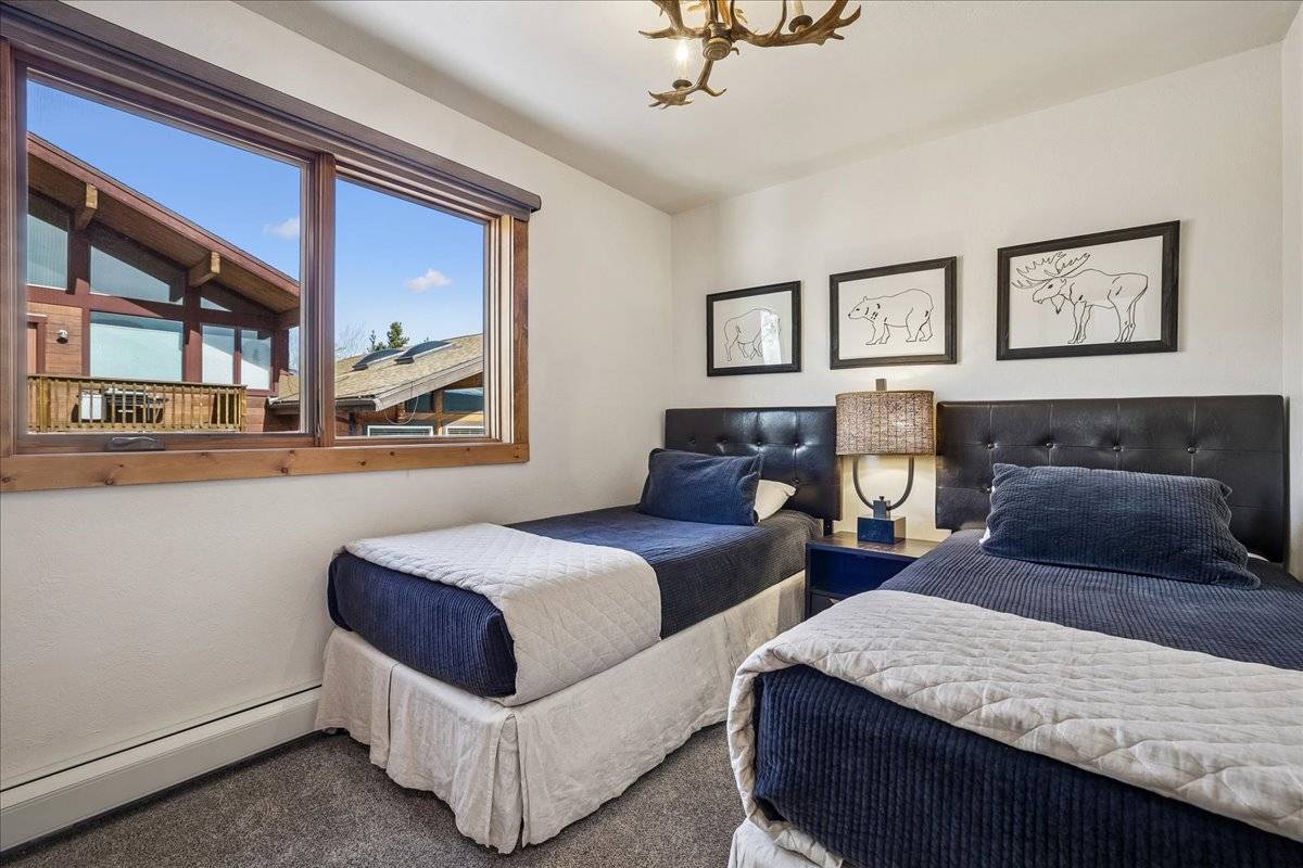 Bedroom - Villa Mount Royal - Frisco Vacation Rental Bedroom - Villa Mount Royal - Frisco Vacation Rental