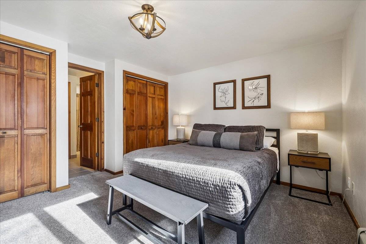 Bedroom - Villa Mount Royal - Frisco Vacation Rental Bedroom - Villa Mount Royal - Frisco Vacation Rental