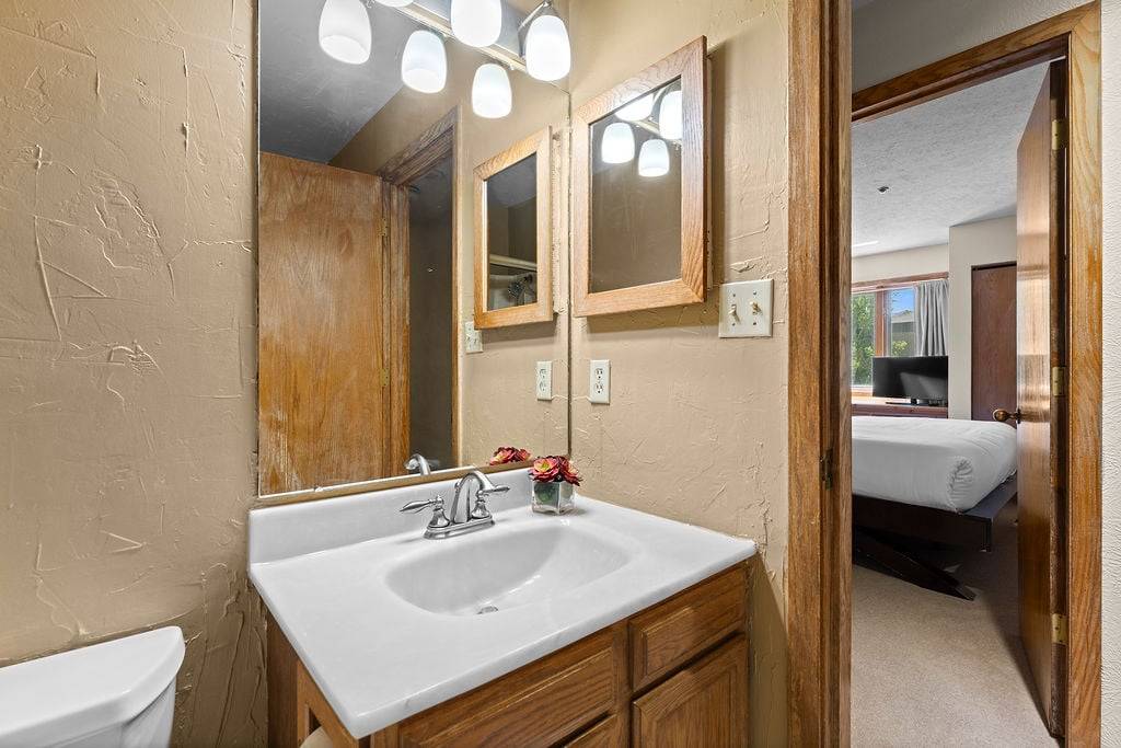 Bathroom - Cimarron 203 - Breckenridge Vacation Rental Bathroom - Cimarron 203 - Breckenridge Vacation Rental