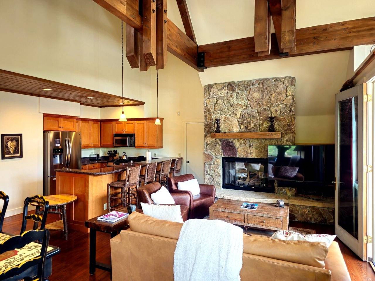 Living Area - Trail Nest - Breckenridge Vacation Rental Living Area - Trail Nest - Breckenridge Vacation Rental