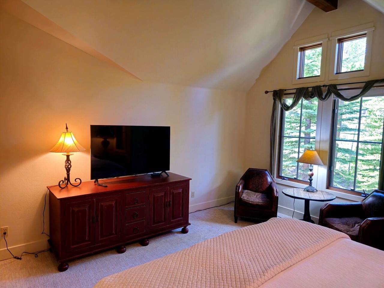 Bedroom - Trail Nest - Breckenridge Vacation Rental Bedroom - Trail Nest - Breckenridge Vacation Rental
